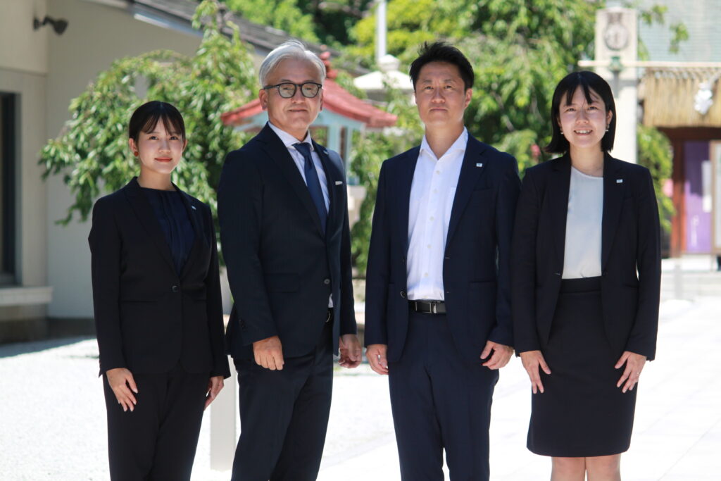 会社経営の未来を「共に企業支援」